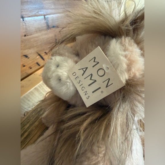 Mon Ami Zuri the Lion stuffed animal - Picture 5 of 9